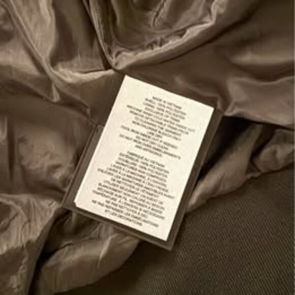 Like new Moose Knuckles Flight Satin Logo Bomber SZ S - Picture 8 of 8